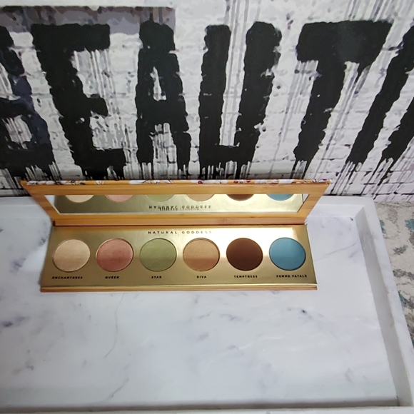 Butter London Natural Goddess Eye Shadow Palette - Picture 2 of 2